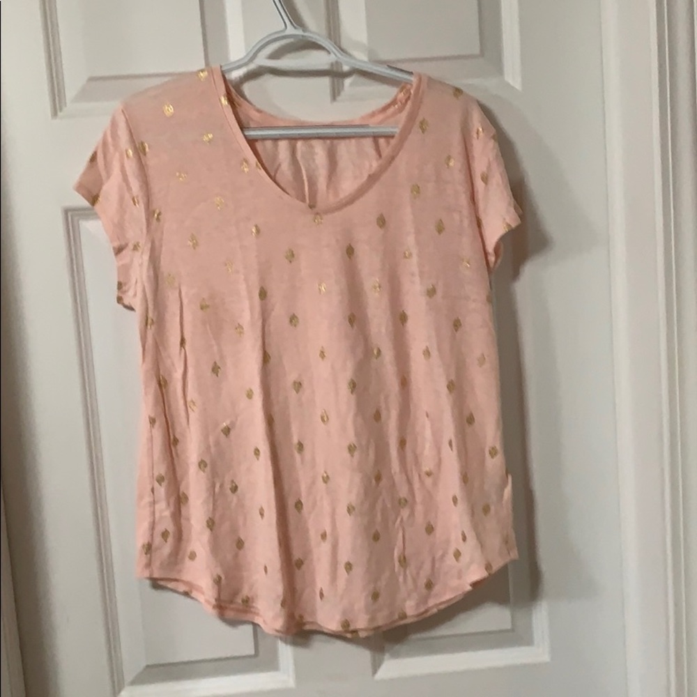 Old navy shirt